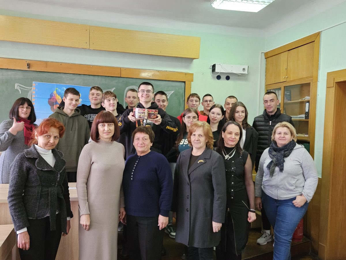 Лабіринтами  кіберпростору