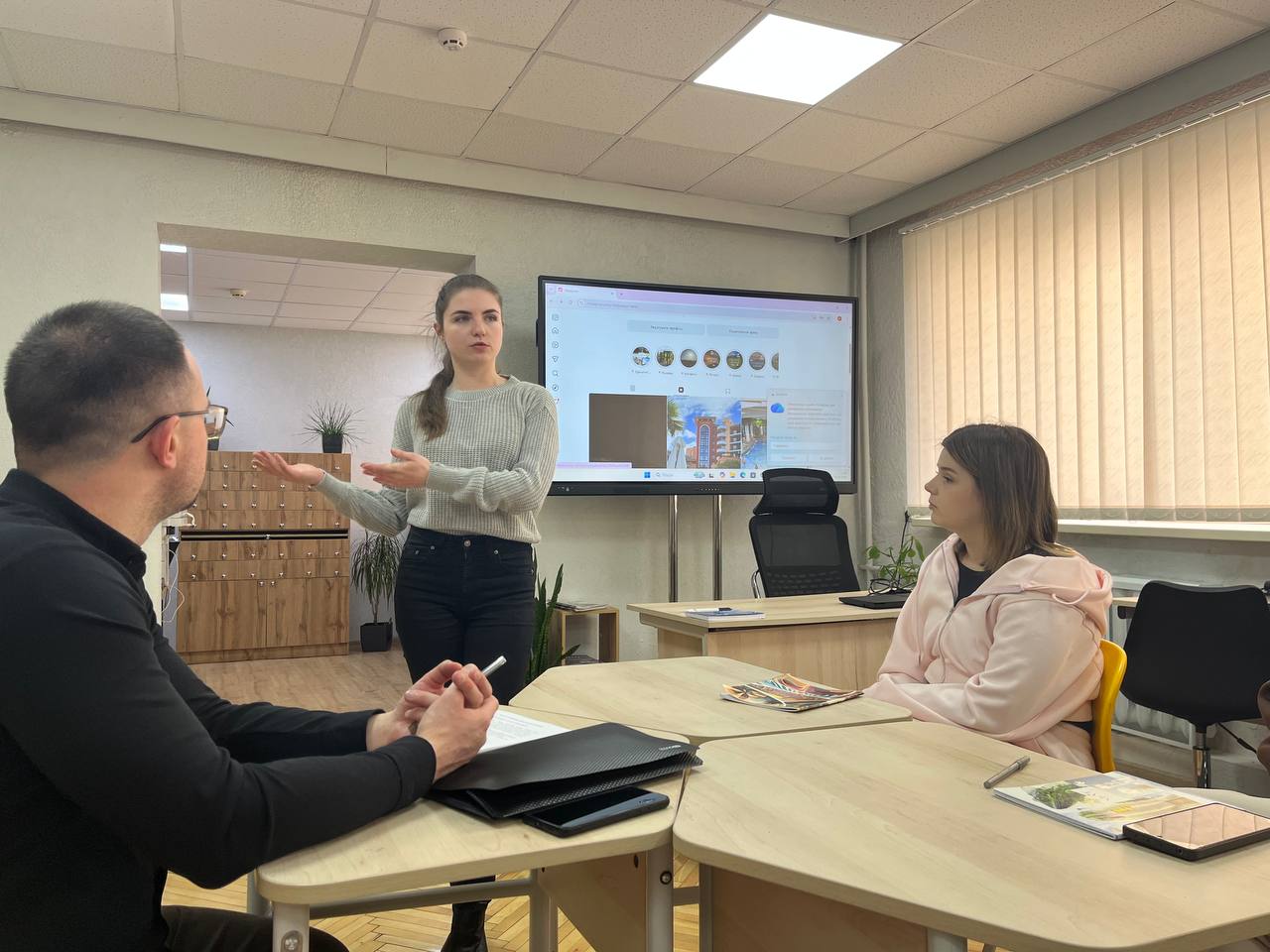Вимоги до професійної компетентності аніматорів у туризмі. Екстраверсія та імпровізація під час організації дозвілля